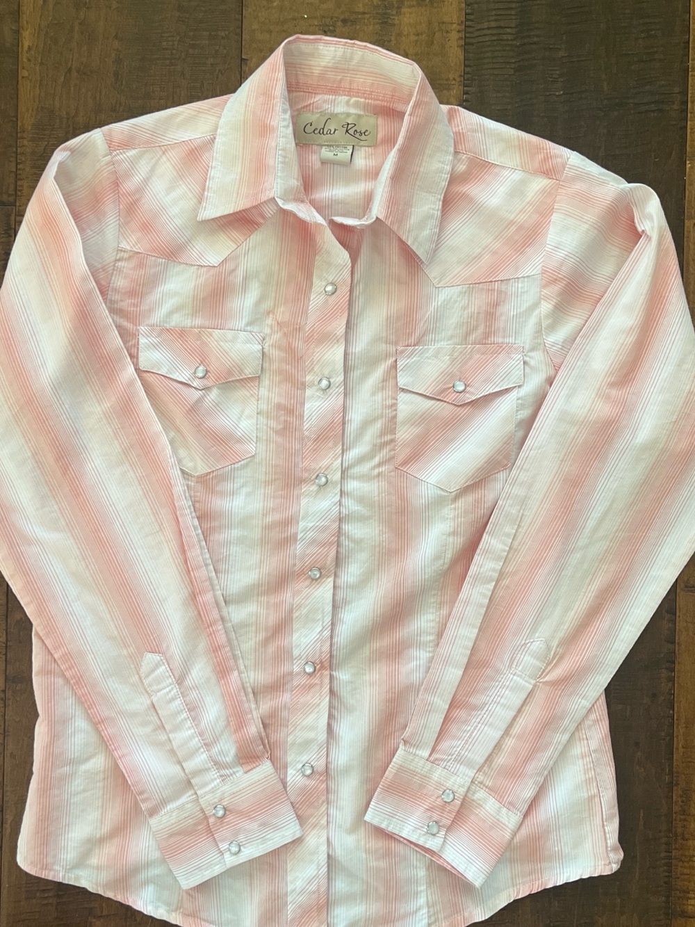 Cedar Rose women's pink and white striped pearl snap Western shirt Sz Small